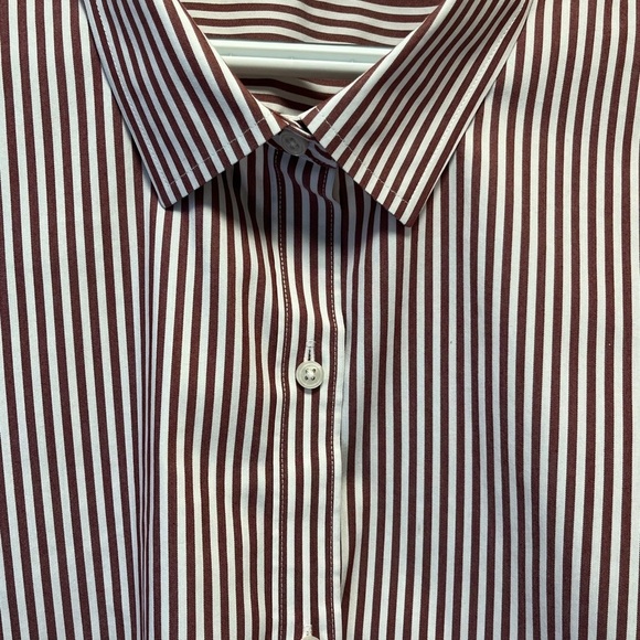 UNTUCKit Button Down Shirt - Picture 4 of 9